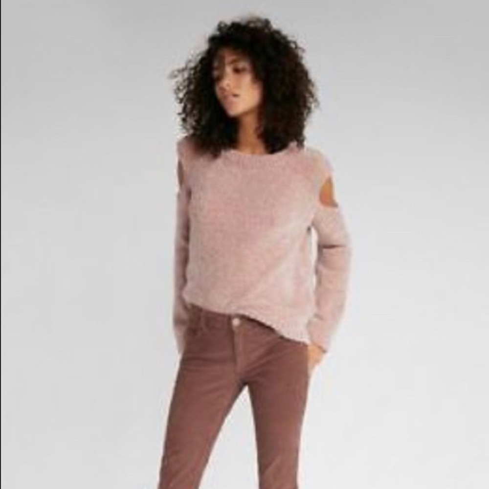 Express chenille cold shoulder sweater size M